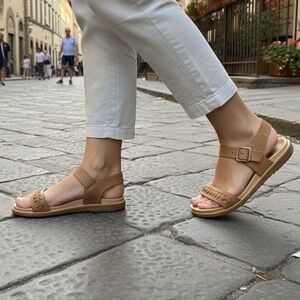 Kork-Ease Brown Leather Buckle Strap Sz 6